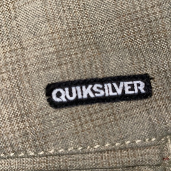 Quicksilver Shorts - Picture 8 of 9